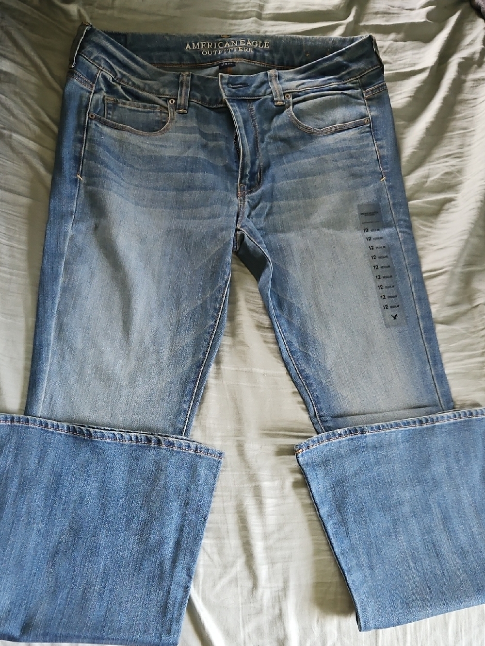 American Eagle Outfitters Faded Blue Wide-Leg Women's Jeans